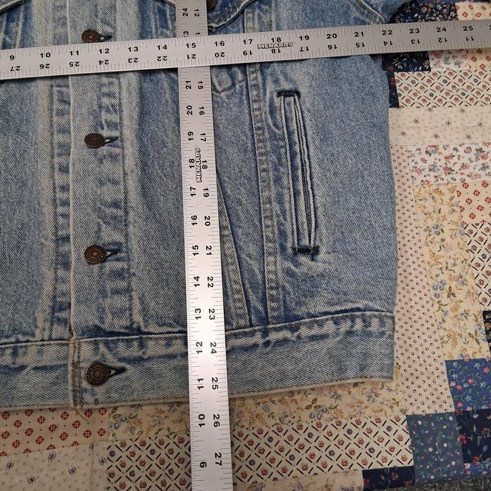 Vintage 1987 Levis Denim Trucker Jacket Size Medium 70507 0214 Light Acid‎ Wash